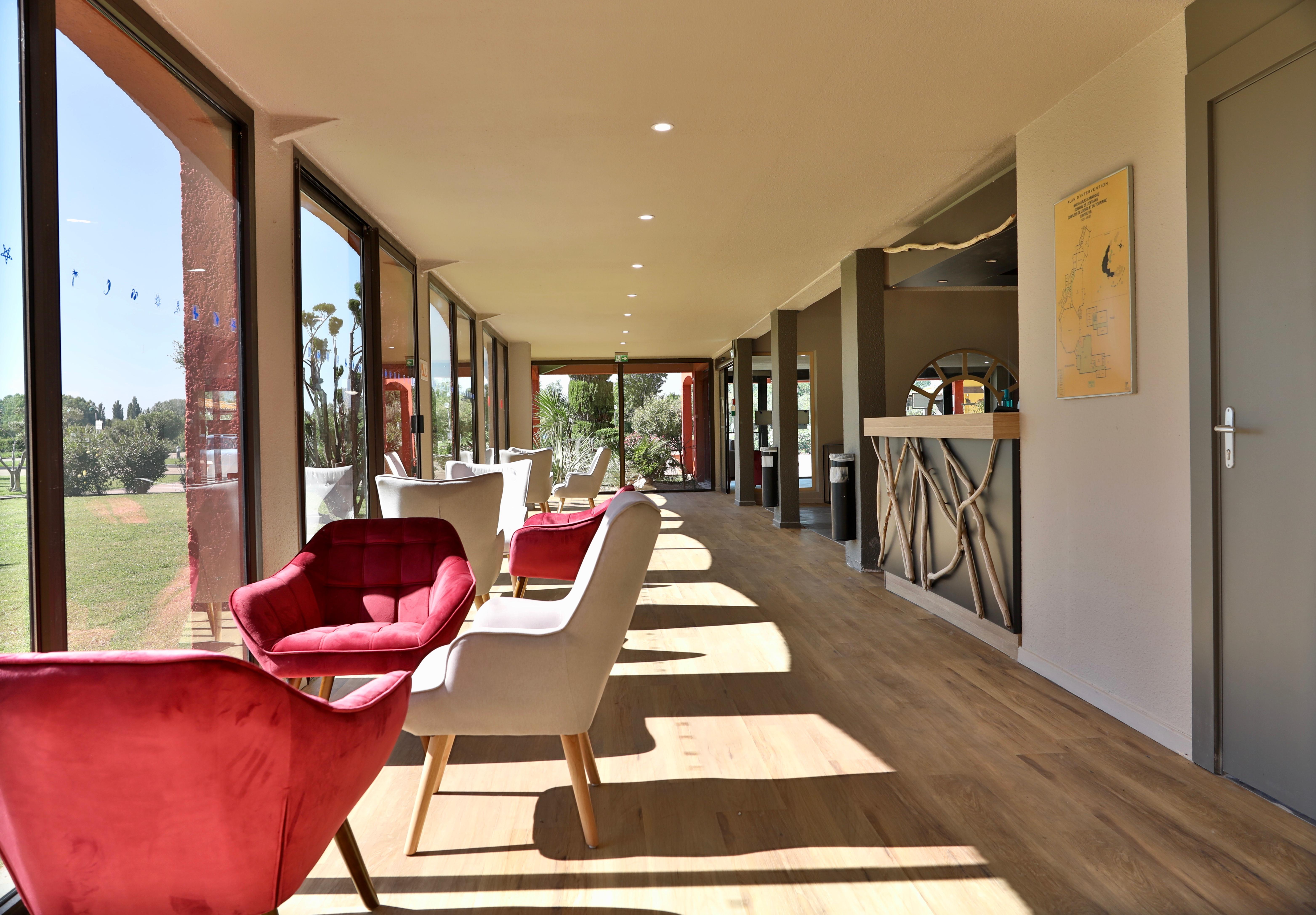 Sowell Residences Les Mazets อาร์ลส์ ภายนอก รูปภาพ